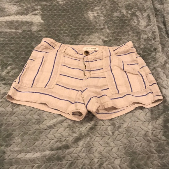 Life in Progress // Blue striped linen shorts - Picture 2 of 5